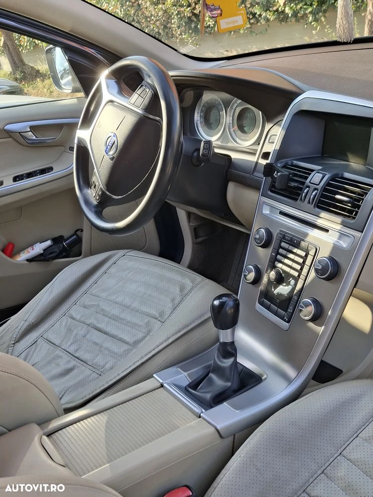 Volvo XC 60 D3 AWD Momentum - 9