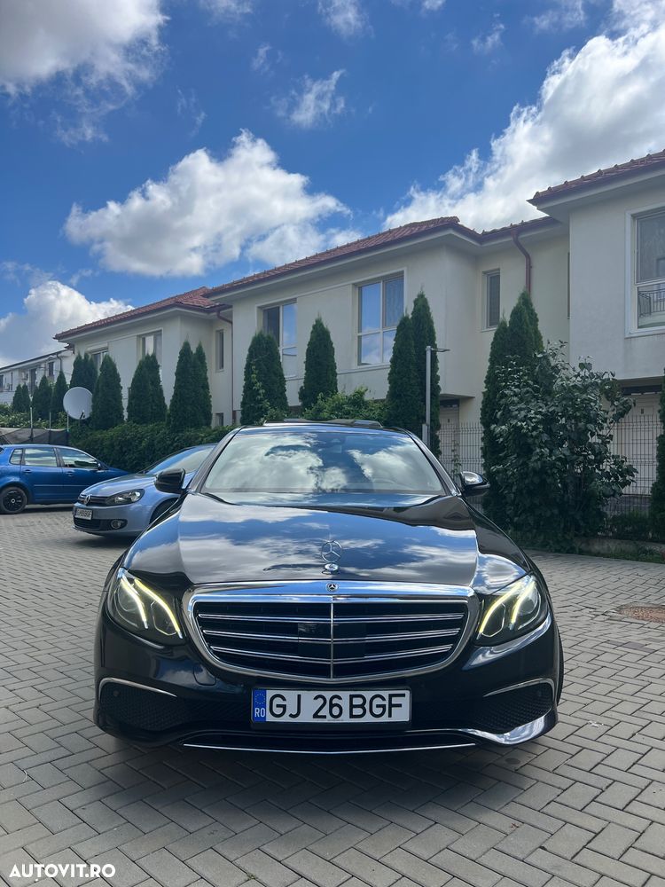 Mercedes-Benz E 220 d 4MATIC 9G-TRONIC Exclusive - 2