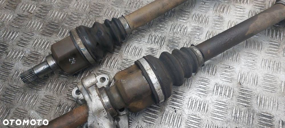 PÓŁOŚ LEWY + PRAWY PRZÓD PEUGEOT 308 I 1.4 VTI SW - 3