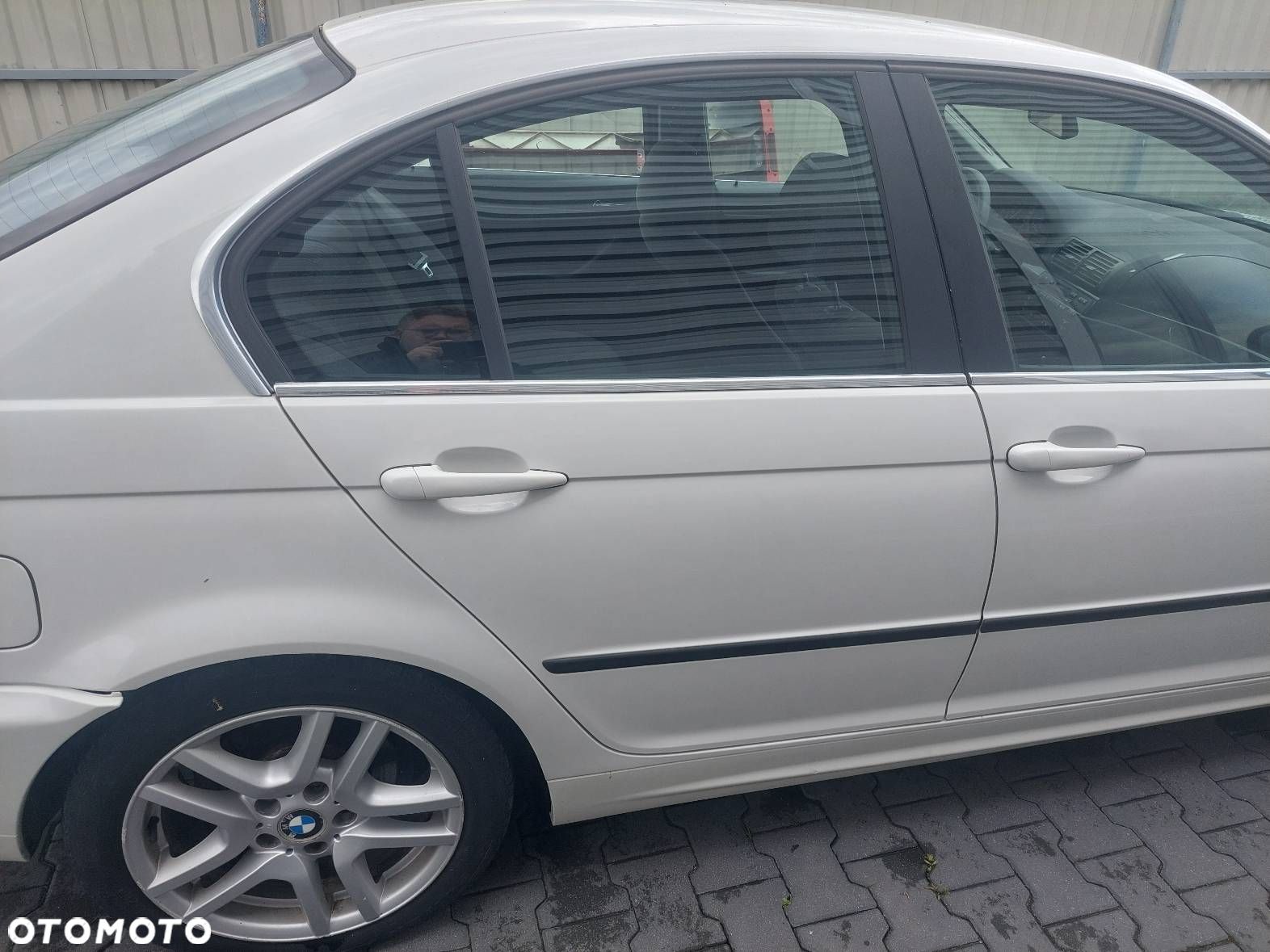 DRZWI KOMPLETNE PRAWY TYŁ BMW E46  300/0 ALPINWEISS 3 - 1