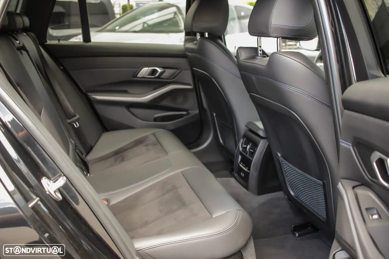 BMW 330 e Touring Pack M Auto - 7