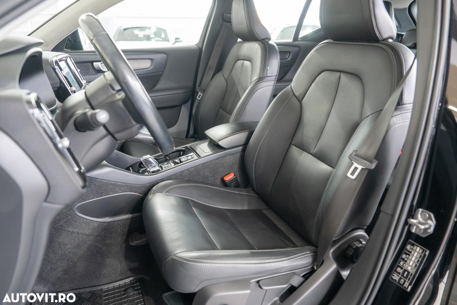 Volvo XC 40 D4 AWD Inscription - 6