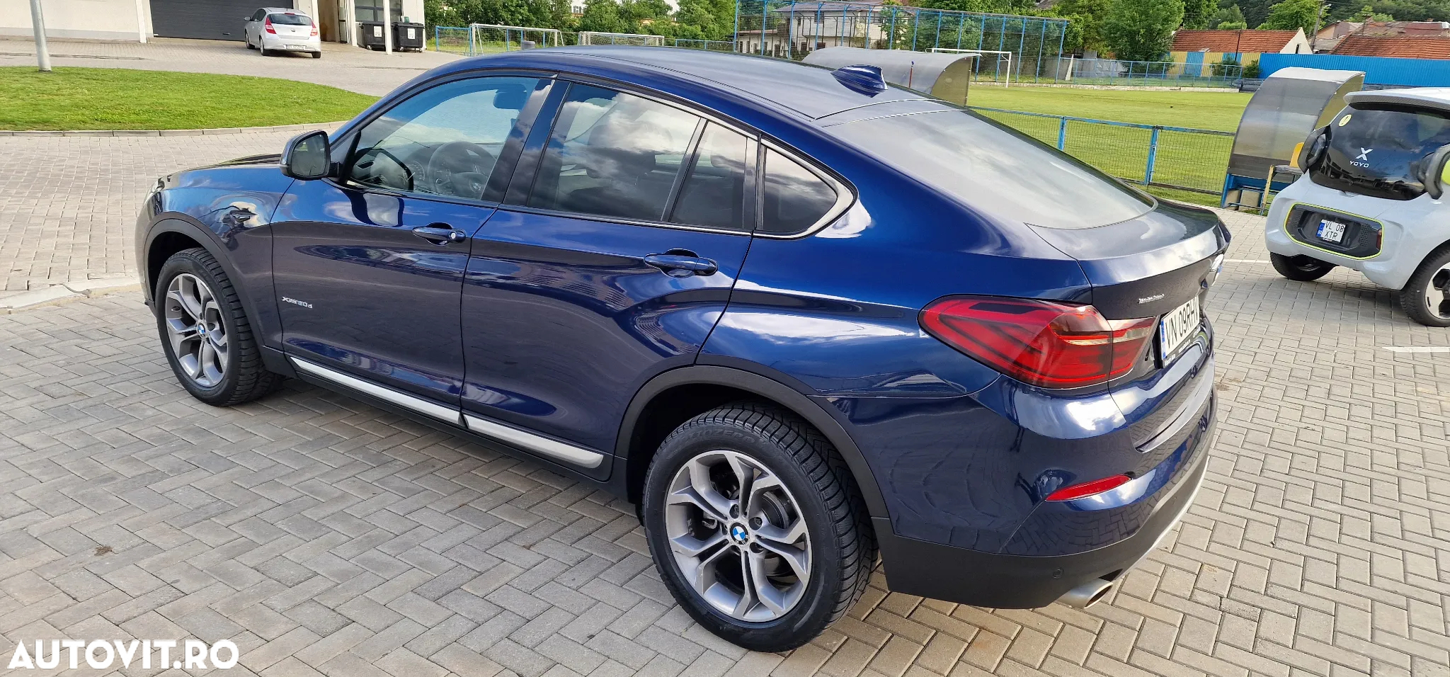 BMW X4 xDrive20d Advantage - 2