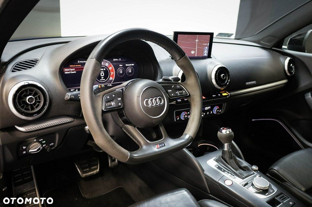 Audi RS3 Limousine - 21