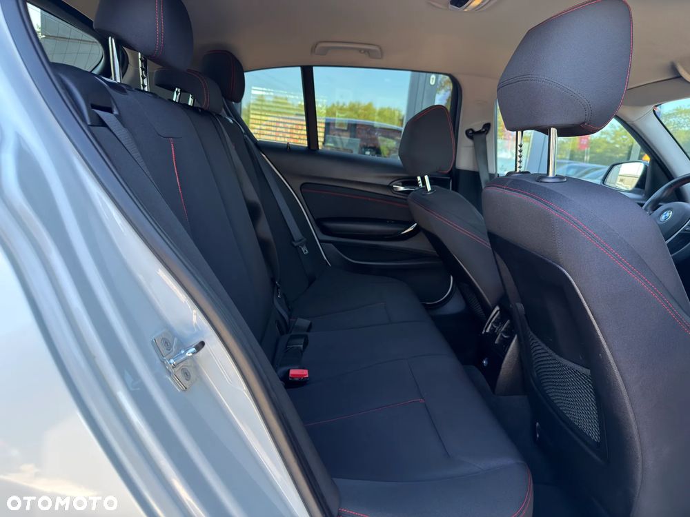 BMW Seria 1 116i Sport Line - 28
