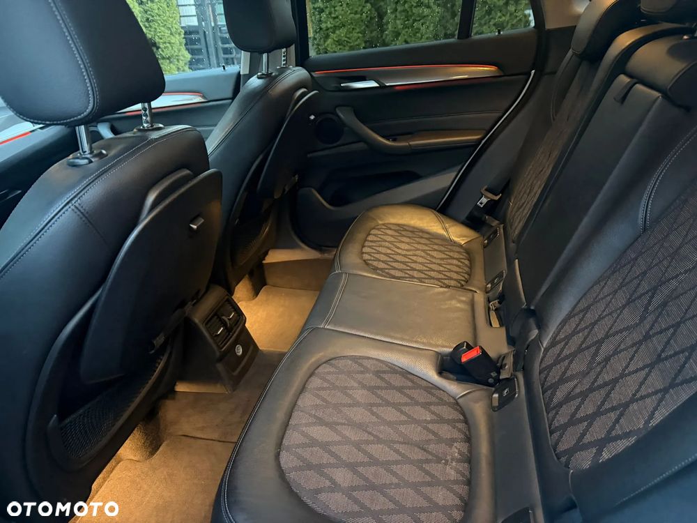 BMW X1 xDrive20d xLine sport - 24