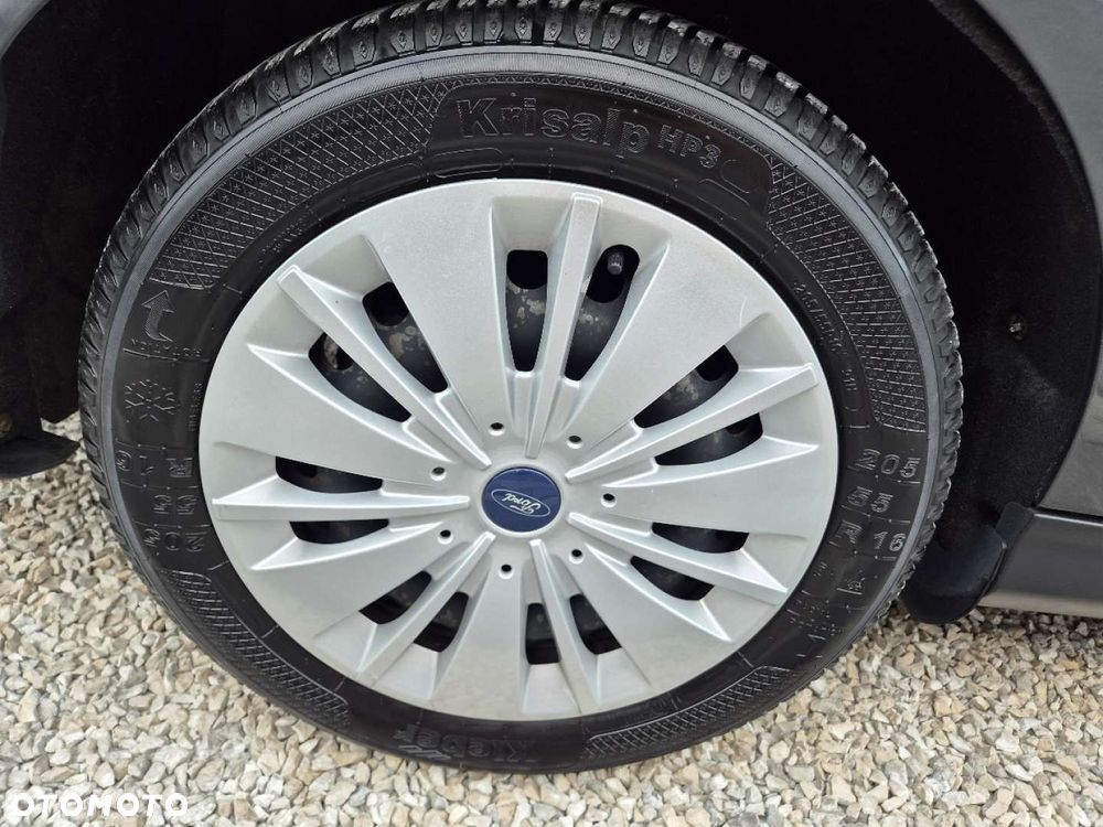 Ford Focus - 25