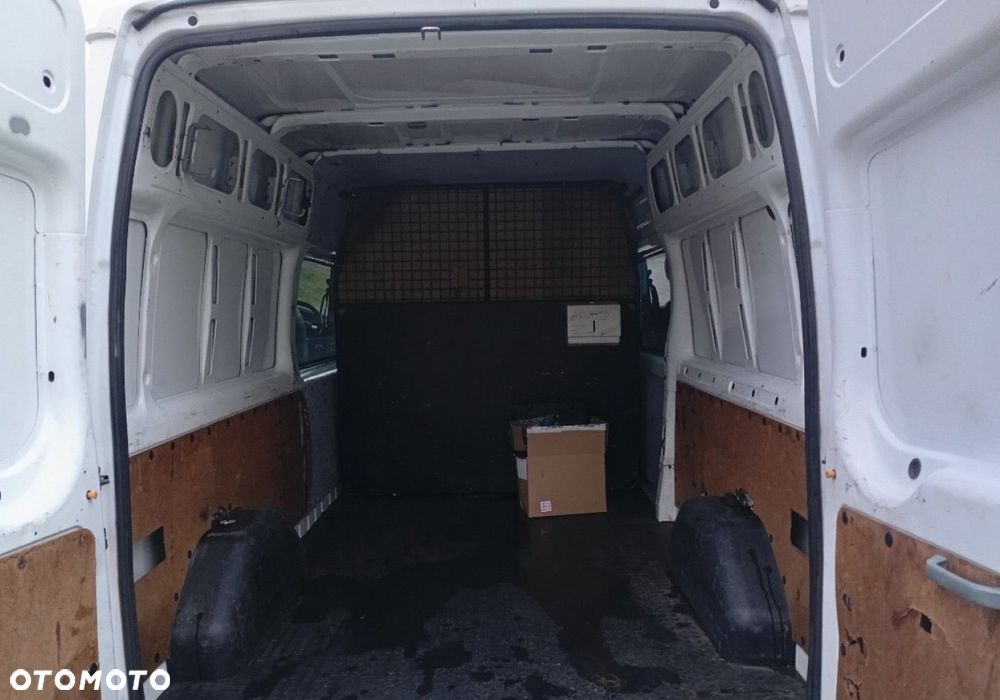 Ford Transit - 11