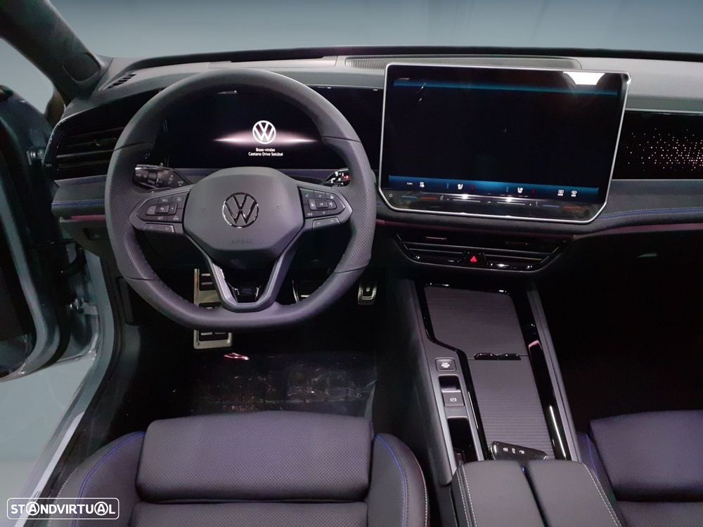 VW Passat Variant 1.5 TSI eHybrid R-Line DSG - 13