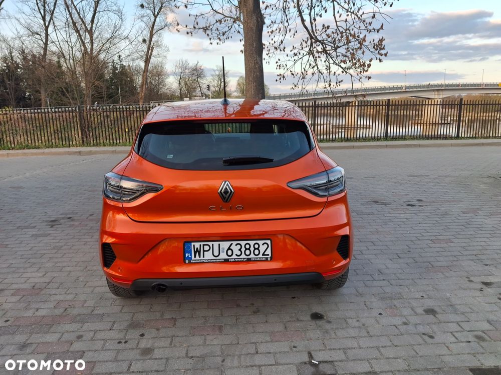 Renault Clio - 8