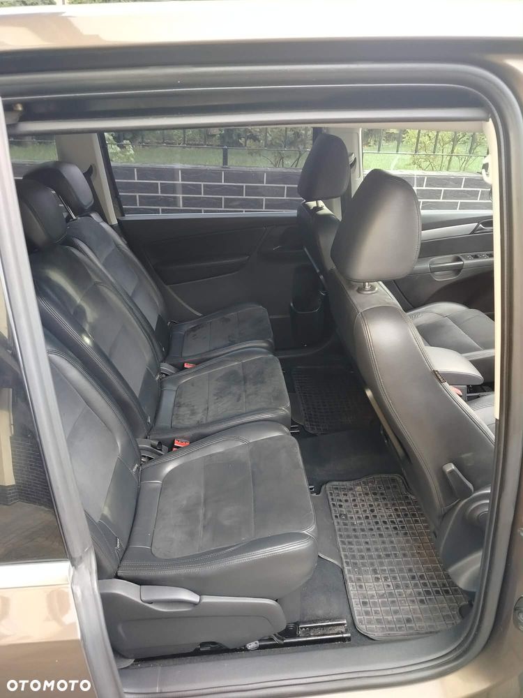 Volkswagen Sharan - 10
