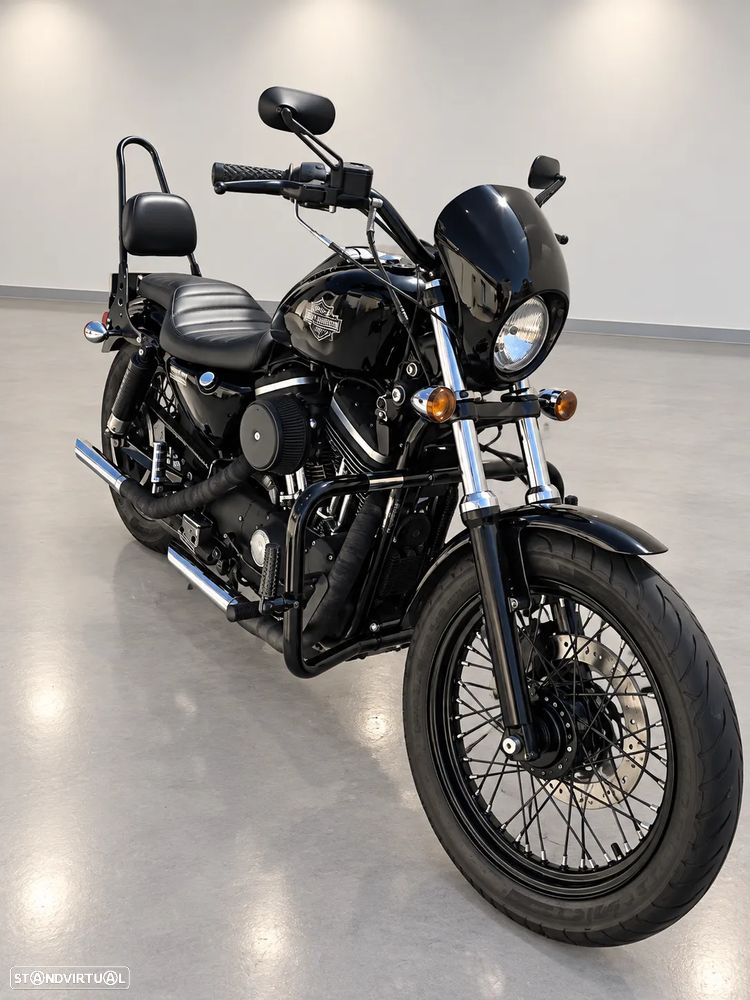 Harley-Davidson 883 - 1