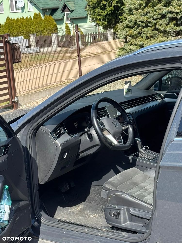 Volkswagen Passat - 6