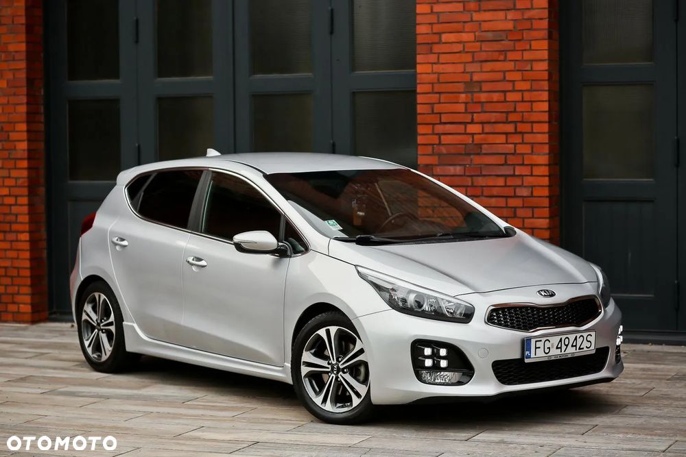Kia Ceed Cee'd 1.6 CRDi GT Line - 3