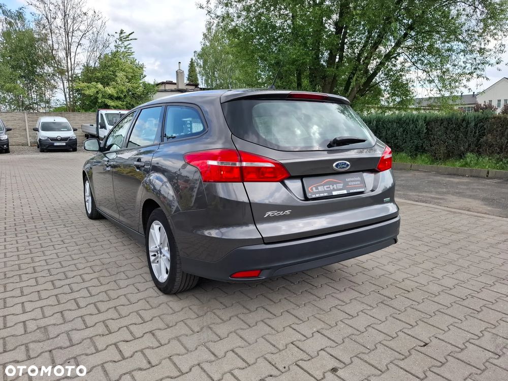 Ford Focus - 26