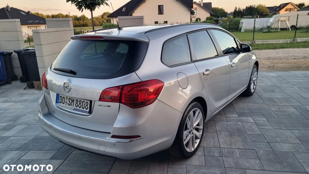 Opel Astra 1.4 T Cosmo - 13