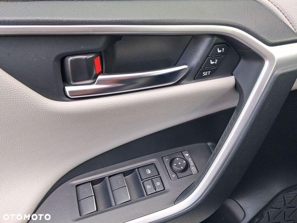 Toyota RAV4 - 21