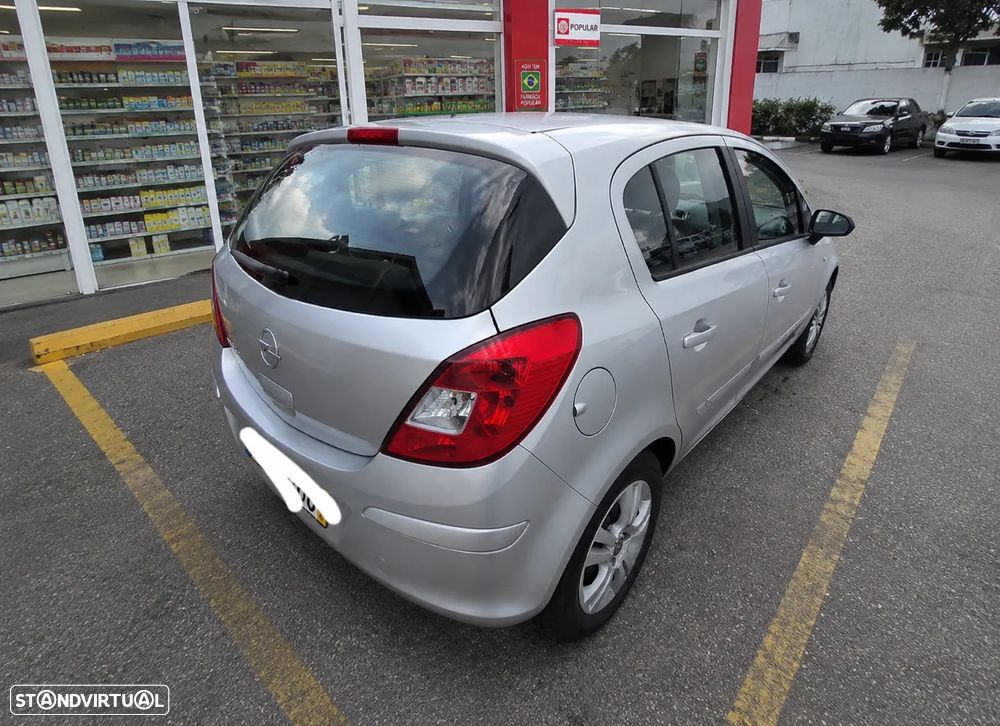Opel Corsa 1.2 Enjoy Easytronic - 3