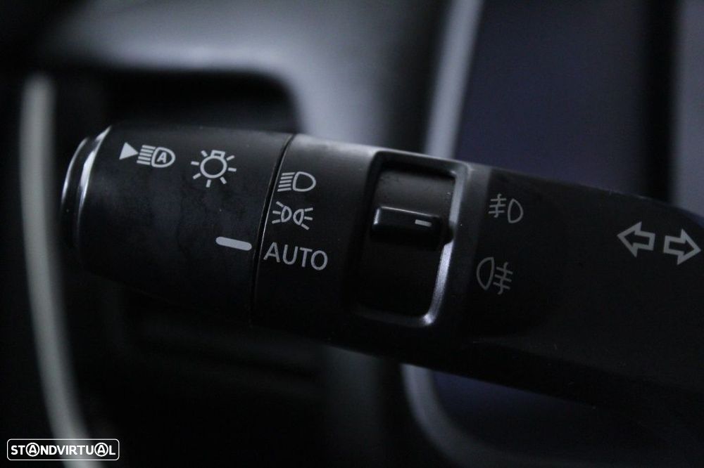 Nissan Qashqai 1.3 DIG-T N-Connecta LED Xtronic - 24