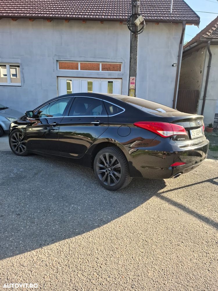 Hyundai i40 1.7 CRDI DPF Sedan Supreme+ - 1