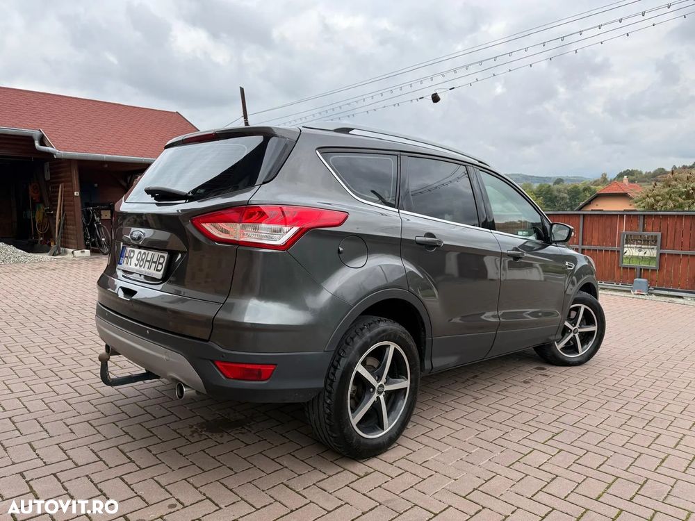Ford Kuga - 2