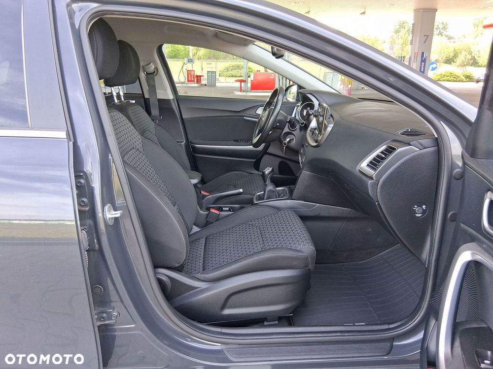 Kia Ceed - 20
