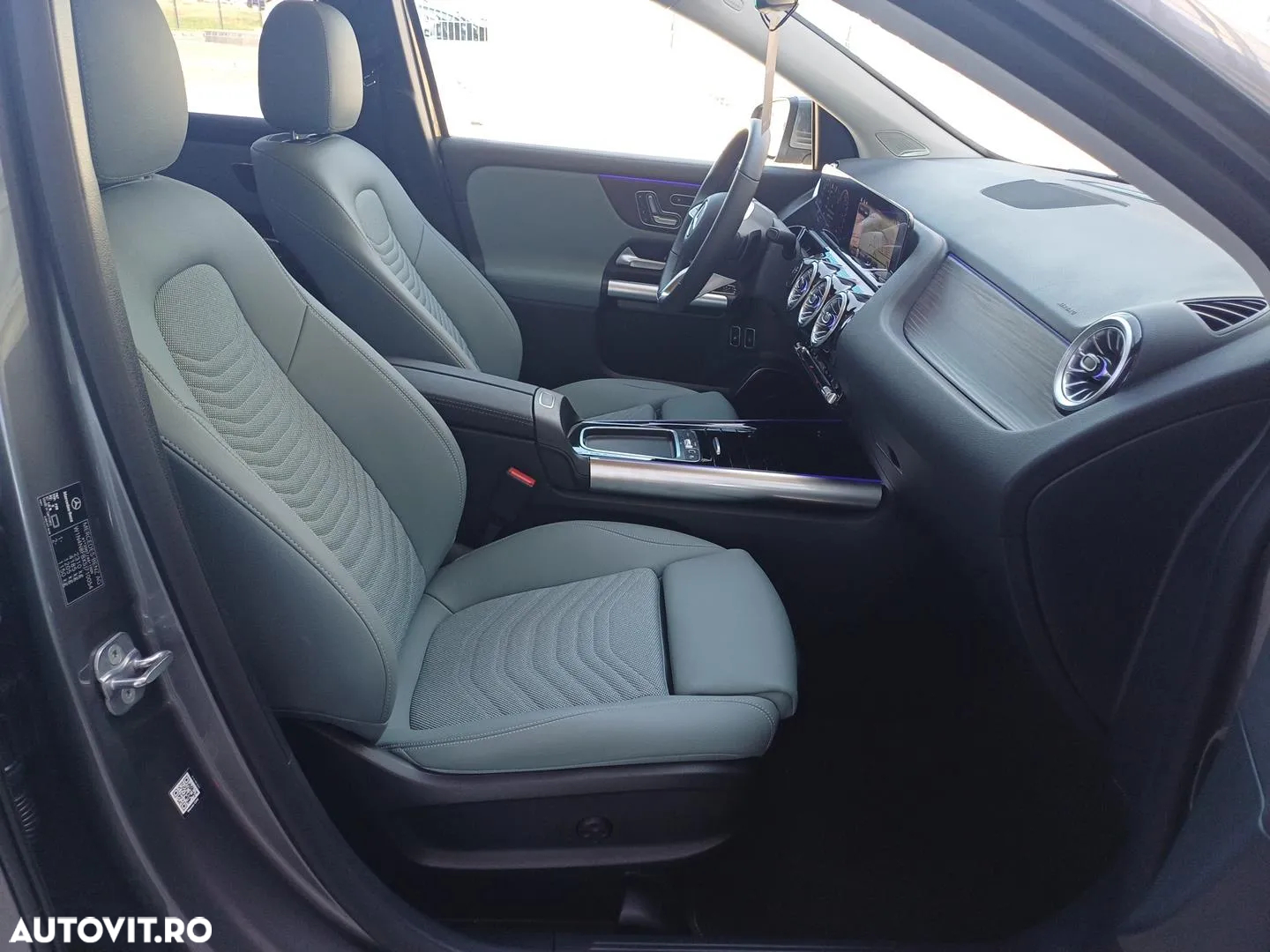 Mercedes-Benz GLA 250 e - 24