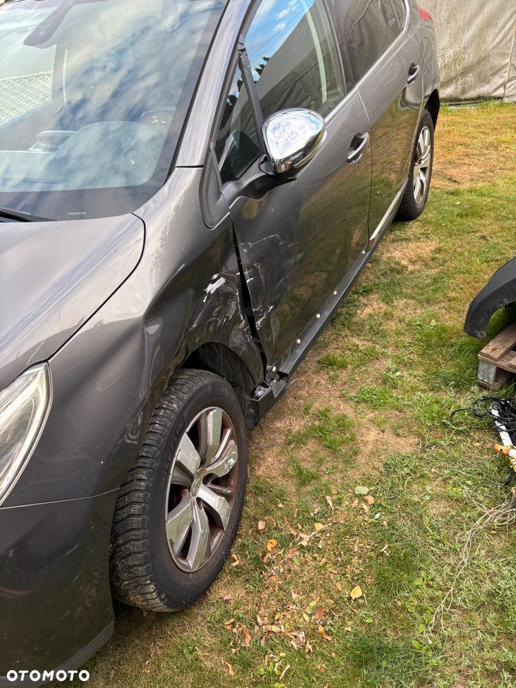 Peugeot 2008 - 5