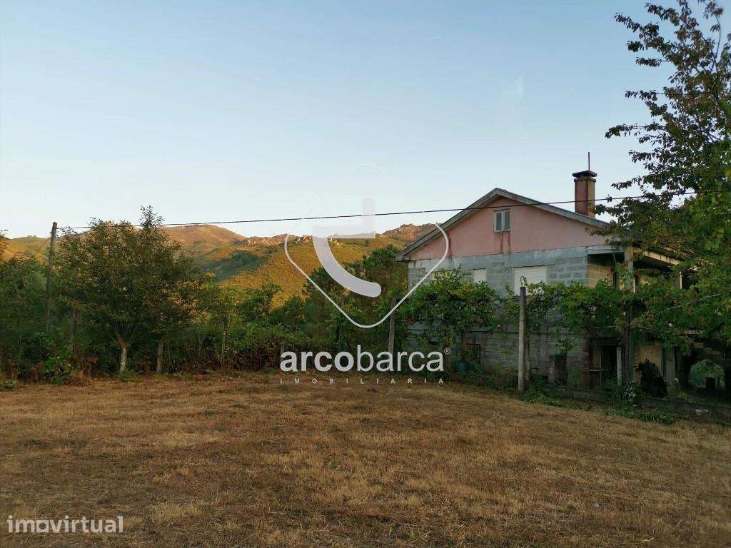 Terreno para Construção | 800 m2 em Azias, Ponte da Barca - Grande imagem: 3/13