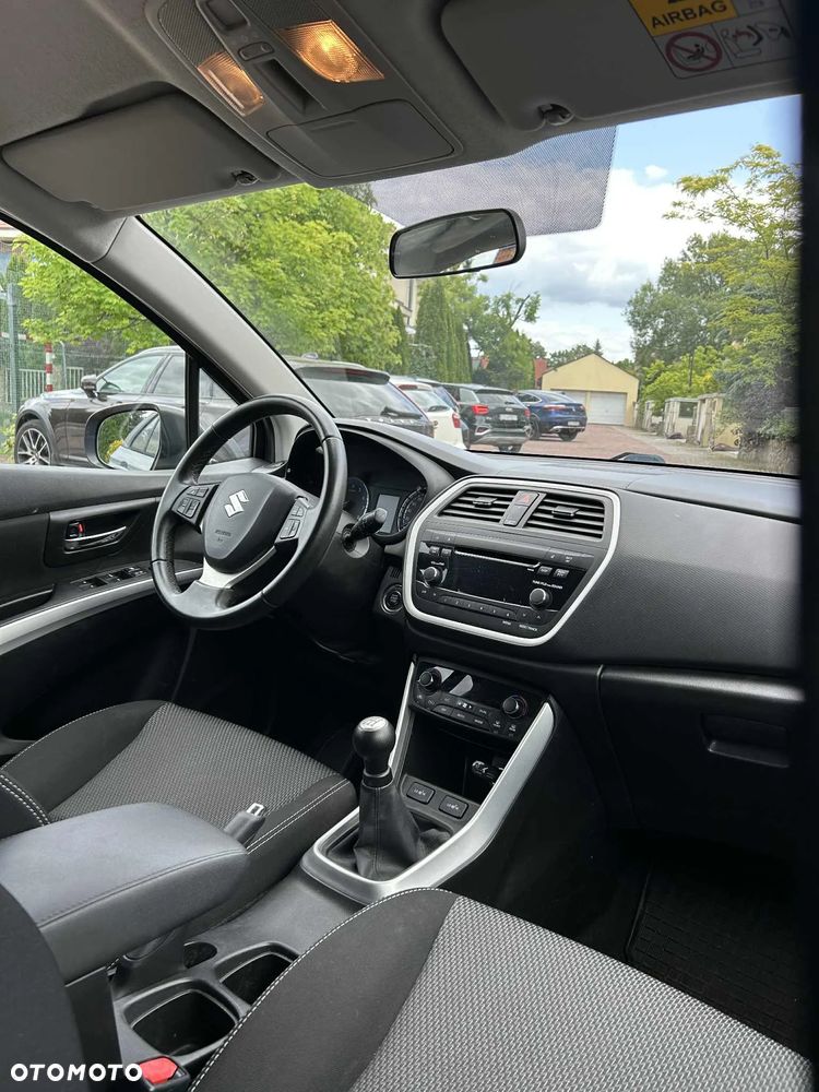 Suzuki SX4 - 10