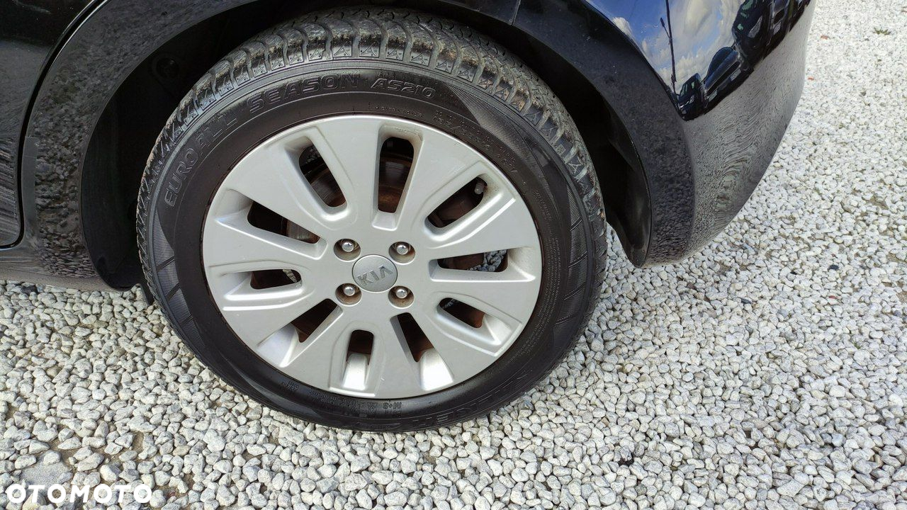 Kia Rio - 21