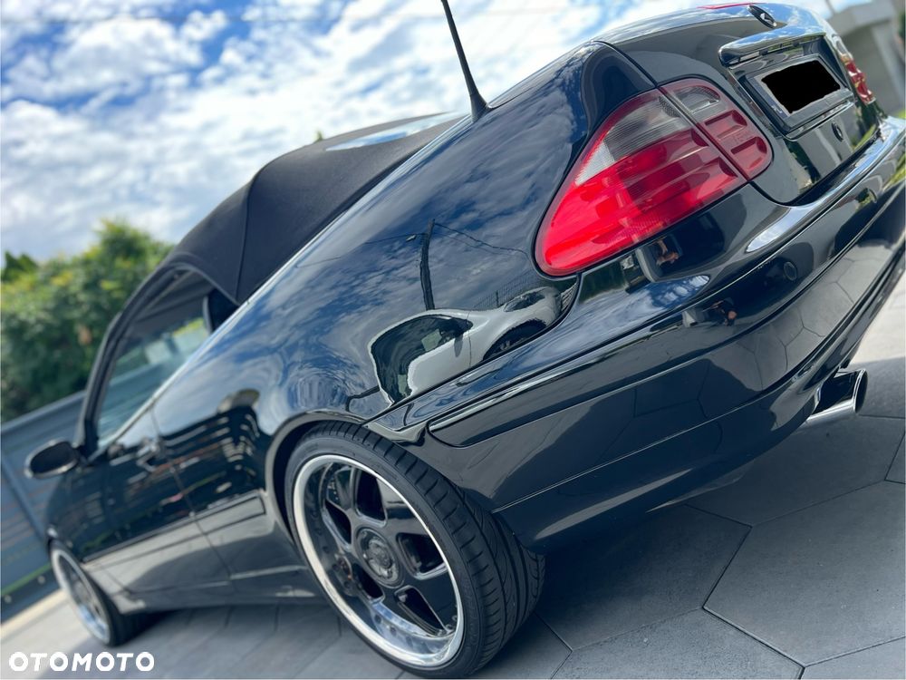 Mercedes-Benz CLK - 22