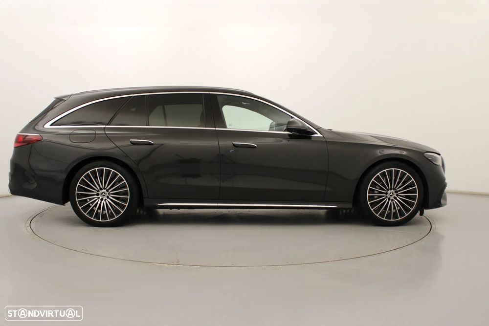 Mercedes-Benz E 300 Standard - 4