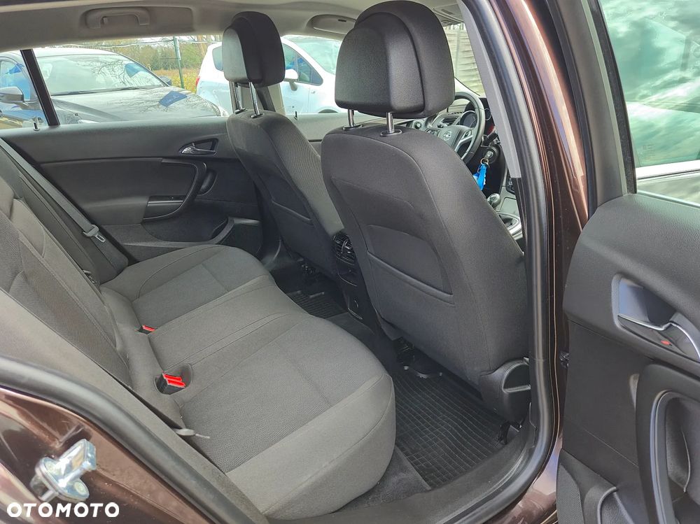 Opel Insignia 1.8 Innovation - 29