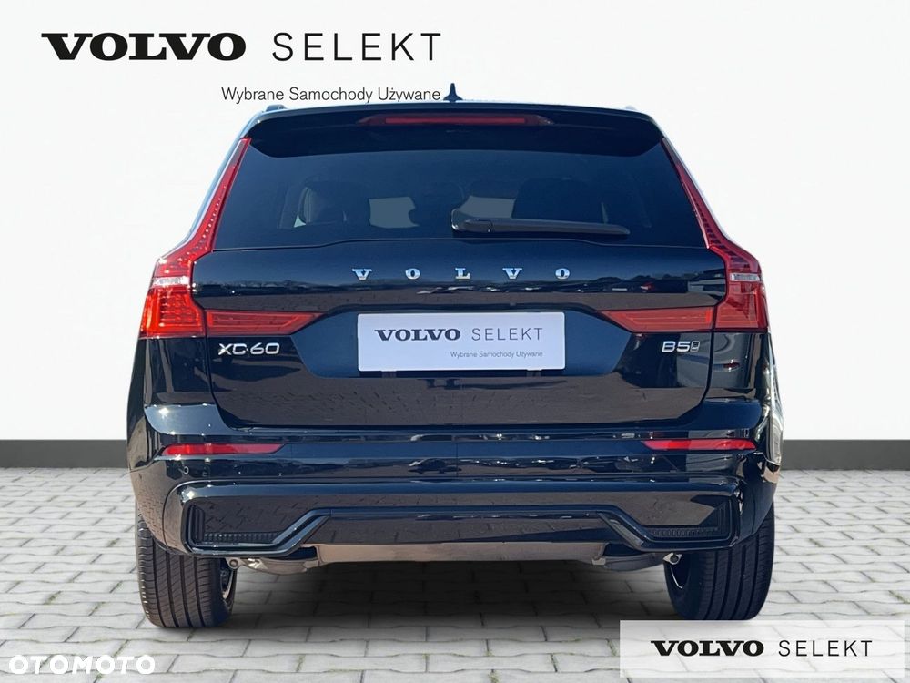 Volvo XC 60 B5 B AWD Plus Dark - 7