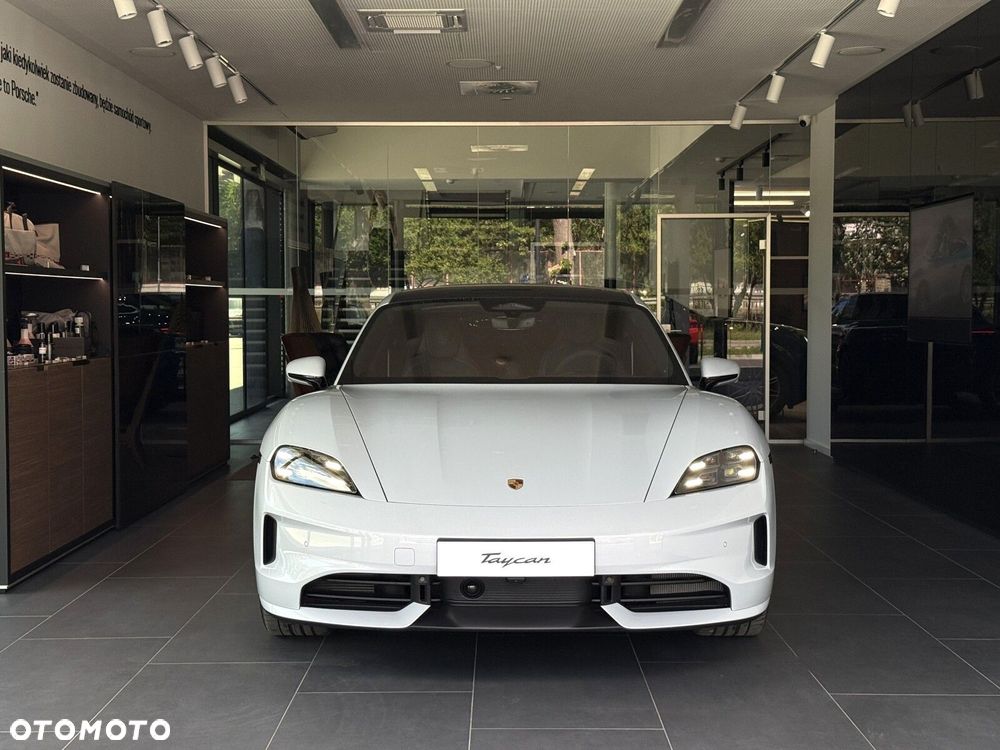 Porsche Taycan - 3
