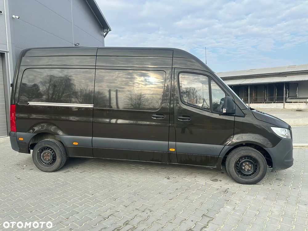 Mercedes-Benz Sprinter - 8