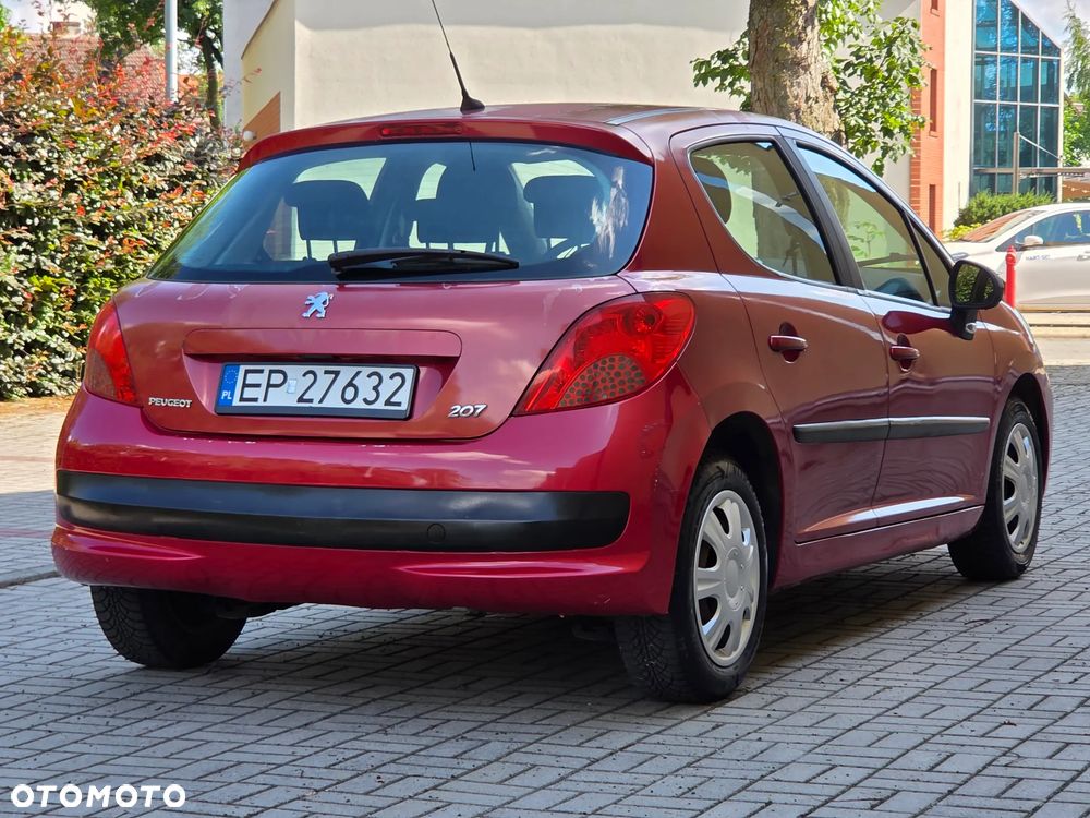 Peugeot 207 1.4 16V Presence - 11