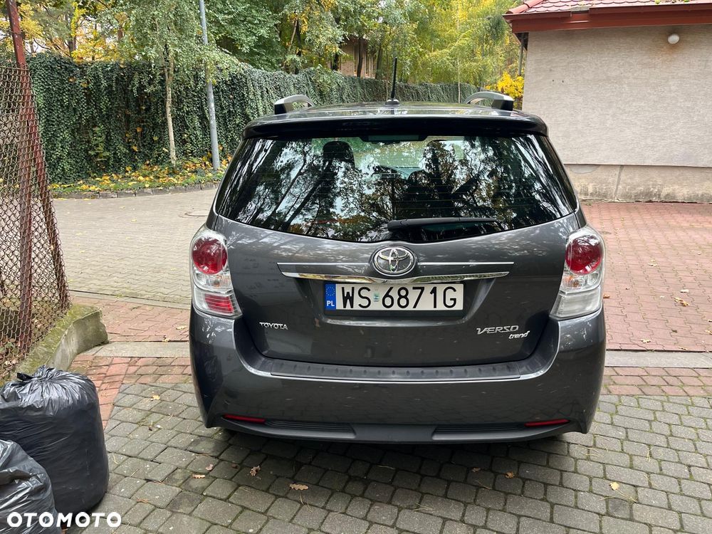 Toyota Verso - 4
