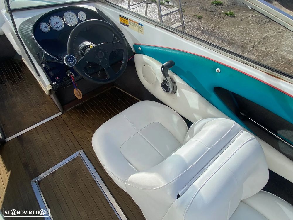 Bayliner Capri 1800 Bowrider - 16