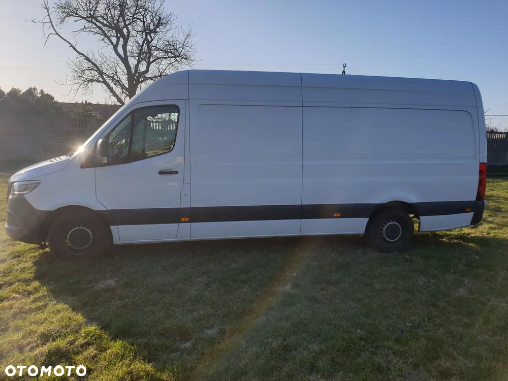 Mercedes-Benz Sprinter - 6