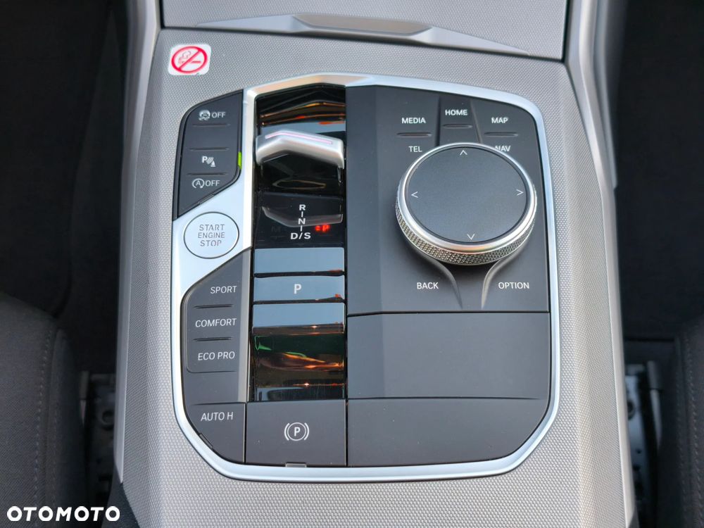 BMW Seria 3 318i Advantage - 29