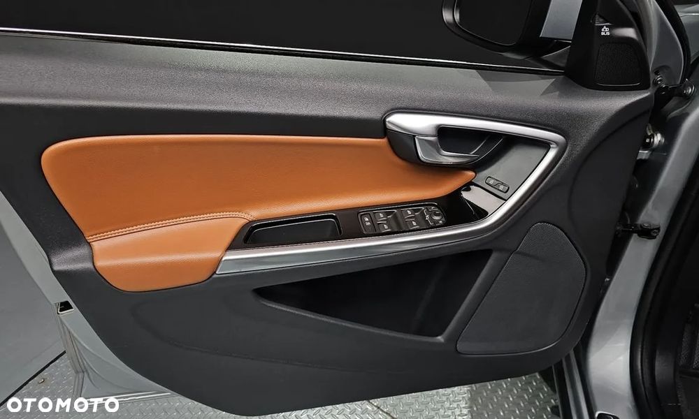 Volvo S60 T5 Drive-E Summum - 20