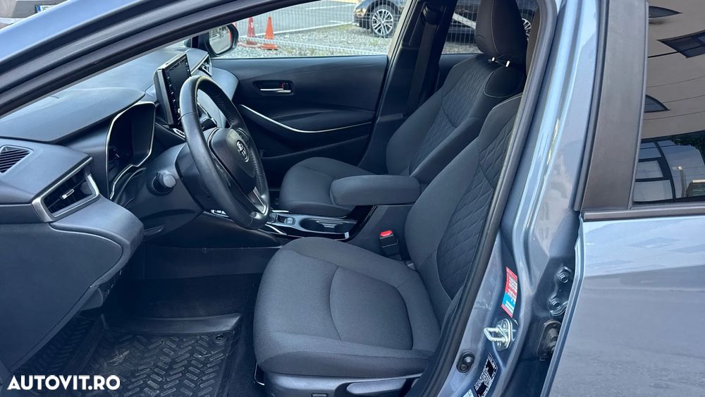 Toyota Corolla 1.8 HSD Dynamic - 17