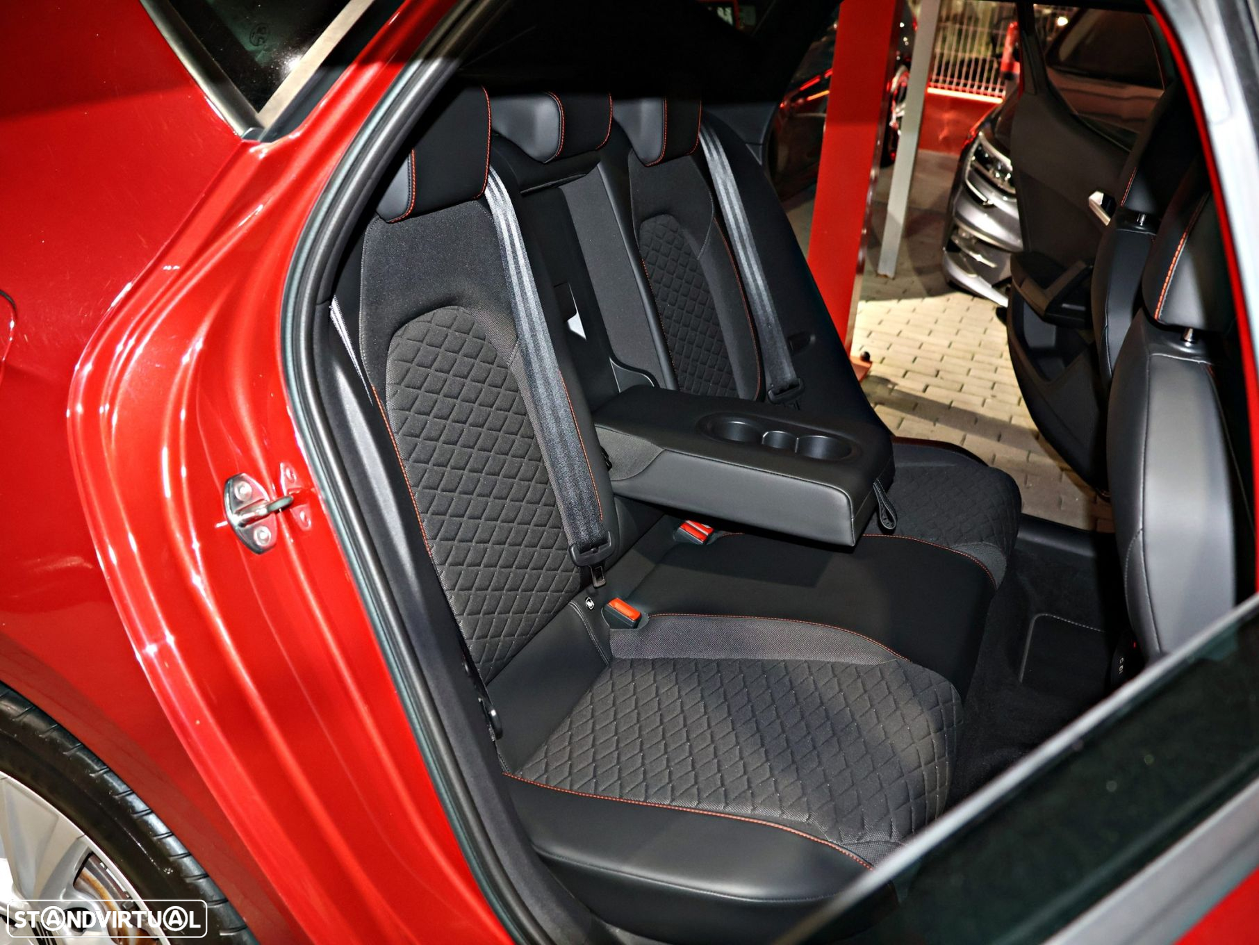 SEAT Leon 1.5 eTSI FR DSG - 36