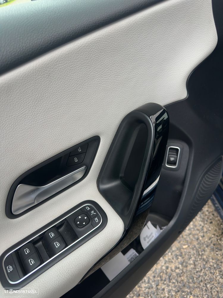 Mercedes-Benz A 180 Limousine d Progressive Aut. - 9