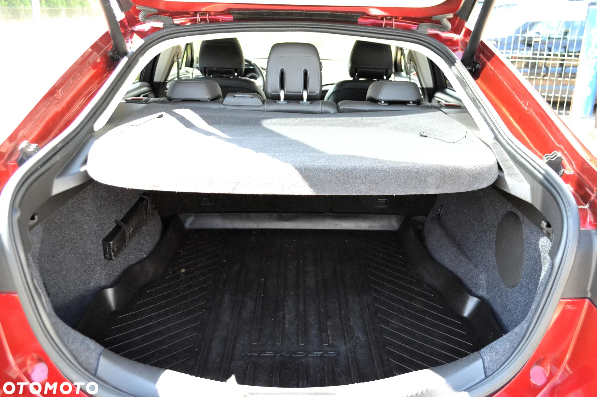 Ford Mondeo 2.0 EcoBlue Titanium - 12