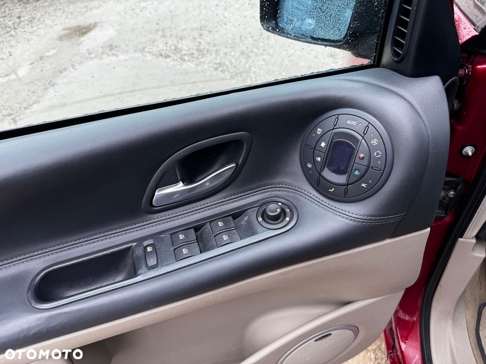 Renault Espace 3.5 Initiale - 29