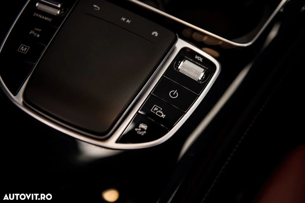 Mercedes-Benz GLC Coupe 350 e 4Matic 7G-TRONIC AMG Line - 28