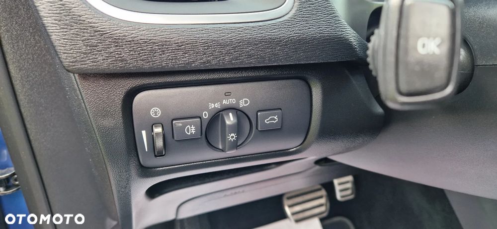 Volvo V40 D4 Geartronic RDesign - 18